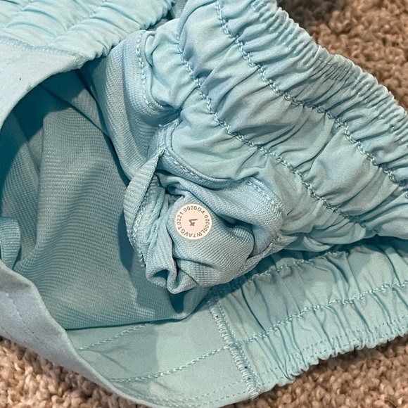 Lululemon Hotty Hot Short in Hydra Blue *Long 4" High Rise - Picture 6 of 6